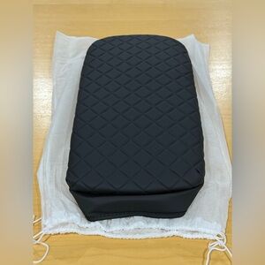 Fits 2015-2022 Chevrolet Colorado GMC Canyon Center Console Lid Armrest Leather.